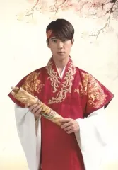 【中古】生写真(男性) 超新星/ソンモ(フォン)/上半身・衣装赤・両手布・背景白/韓国ミュージカル「太陽を抱く月」生写真