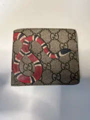 【タグ付未使用品】GUCCI グッチ　シルク　ヘアバンド　フローラル　スネーク グッチスネークモチーフ 90×90cm 黒/白/マルチカラー レディース