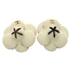 CHANEL (シャネル) ココマーク カメリア フラワーモチーフ イヤリング ホワイト/ゴールド レディース 02P