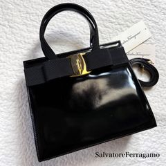 ⭐フェラガモ⭐ 美品 ヴィラ リボン チェーン ショルダーバッグ