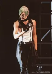 【中古】生写真(男性) 高野洸(膝丸)/ライブフォト・膝上・右手胸元・顔左向き・キャラクターショット/2部衣裳/「ミュージカル『刀剣乱舞』～つはものどもがゆめのあと～」舞台写真ブロマイド2部セット