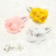 キッズヘアピン/きらきらラインストーンふんわりパステル3つ花シフォンキッズ女児ぱっちんヘアピンki70☆白ピンク黄色 子供 通園通学 ヘアアクセ 女の子 髪飾り 発表会 入学式 卒業式 七五三