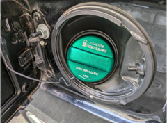 デザイン性UP♪ 給油口キャップ タンクキャップ カバー 緑 ハイゼットカーゴ S700V S710V クルーズターボ スペシャル デッキバン