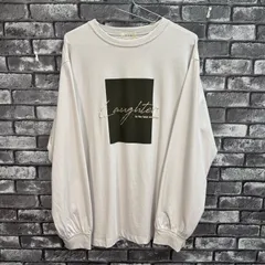 📣GW値引きSALE📣　【新品　未使用　タグ付き】　【Bou Jeloud】　ブージュルード　2024新作　ラバープリントロングᎢシャツ　レディース　トップス　Tシャツ　カットソー　ロンT　長袖　フリーサイズ　ベージュのサムネイル