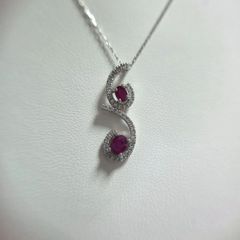 ルビー ダイヤモンド ネックレス PT900 ルビー 0.67  ダイヤモンド 0.25