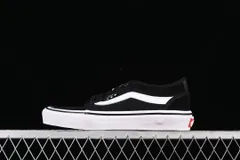 【今日特価】VANS Chukka ミニパン ブラック & ホワイト スポーツ キャンバス ヴァン化 スニーカー！送料無料！在庫限定のお得な価格です！