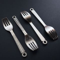 10個 銀古美 アンティーク風 デザイン フォーク メタルパーツ チャーム