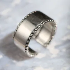 Qroza ワイド 指輪 メキシカンリング フリーサイズ シルバーメッキ 925刻印あり メンズ ファッション シンプル 重厚 人気 おしゃれ プレゼント ギフト サテン巾着付