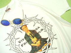 茨のフリーダカーロＴシャツ【サイズ：S 、M 、L 、XL 、２XL 】（土日も発送）Ｔシャツ　Frida Kahlo T-shirts　究極のラテン女　フリーダＴシャツ　メキシコ　女流画家　キングサイズ　ビッグサイズTシャツ 【送料無料・ラッピング無料】