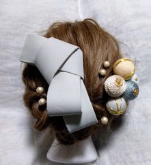 卒業式髪飾り☆玉かんざし☆和リボン - メルカリ