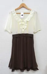 axes femme Vネックドットフロッキー使いワンピース Mサイズ ブラウン アイボリー レース フリル アクシーズファム タグ付き 未使用