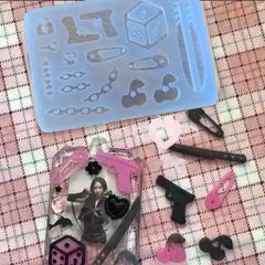 シリコンモールド　デコパーツ　サイコロ　ナイフ　安全ピン　チェーン レジン