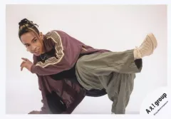 【中古】生写真(STARTO) Aぇ! group/草間リチャード敬太/横型・全身/「Aぇ! group Debut Tour ～世界で1番AぇLIVE～」グッズオフショット/公式生写真