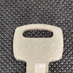 オフィス家具　鍵　中古　ダイヤ（オフィスメーカー共通）　E842　書庫　ロッカー　メーカー純正