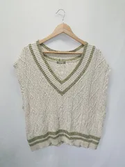 ◇ ⊇ kutir クティール ケーブル編み ノースリーブ ニットベスト サイズF ホワイト系 レディース　メンズ E  【1411130005077】