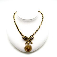CHANEL シャネル ネックレス シャネル メダリオンラインストーンネックレス 96P ゴールド レザー ラインストーン レディースのサムネイル