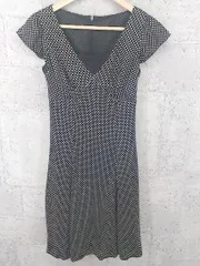 ◇ ef-de エフデ バックジップ　フレンチスリーブ　水玉 ドット 膝丈 ワンピース 9 ブラック　ホワイト　 *  【1002798368637】