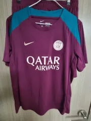 パリ サッカー トレーニングスーツ