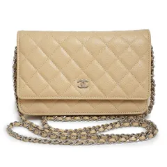 シャネル マトラッセ クラシック ココマーク チェーンウォレット ショルダーバッグ 斜め掛け キャビアスキン レザー ベージュ シルバー金具 AP0250 箱付 CHANEL（新品・未使用品）