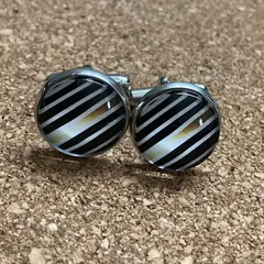 k076　幾何学模様 スタイリッシュ  カフスボタン カフス カフリンクス　1
