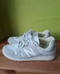 250 New Balance(ニューバランス) 520 スニーカー 靴