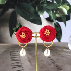 ❁大人かわいいつまみ細工椿イヤリング❁和装・着物・浴衣イヤリング・アクセサリー・ハンドメイドアクセサリー