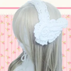 ハンドメイド　ヘッドドレス　羽　ウィッシュコア　ホワイト　編み物　カチューシャ