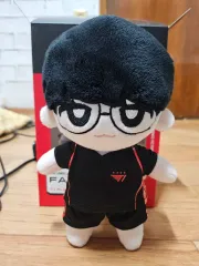 T1 Gumayusi ぬいぐるみキーホルダー