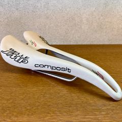 【新品未使用】 SELLE SMP composit セラエスエムピー コンポジット ロードバイク サドル 白 グラベル クロモリ シクロ 自転車 折り畳み自転車 ミニベロ 白サドル【送料無料】