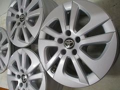 トヨタ■プリウス50系■15インチ 5穴-100■装着車種プリウス 装着車種プリウス カローラスポーツ
