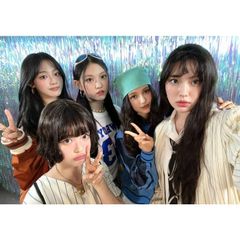 K-POP グッズ NewJeans ニュージーンズ A4 サイズ ラミネート加工 ハングル 反切表つき 下敷き オリジナル ニュジ Bunnies