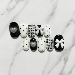 【現品販売ネイルチップ】クラシカルドール