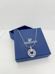 Swarovski/スワロフスキー　ネックレス　ペンダント　サークルペンダント　ラウンドシェイプ　シルバー