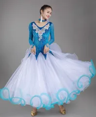 スタンダードドレス?発表会やデモ、ダンスパーティ、競技会に！