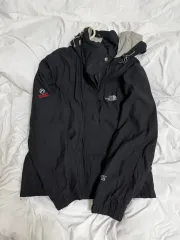 THE NORTH FACE(ザ・ノース・フェイス) サミット シリーズ ブラック ウィンドブレーカー