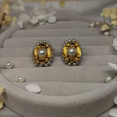 ①🇩🇪ドイツ　イヤリング　パール風　ヴィンテージ　アンティーク　上品　ゴールド　germany