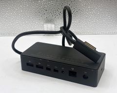 Microsoft　型番：1661（Redmond WA 98052-6399）ドッキングステーション　中古