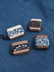 AirPods ケース エアーポッズプロケース カバー 古代の藍染め 草木染め 高級天然素材 天然 木イタリアのサムネイル