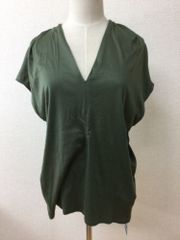 BABYLONE　カーキ色カットソー