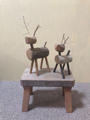 ハンドメイド トナカイの木製オブジェ2点