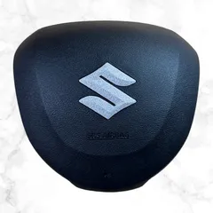 ステアリング エンブレム ステッカー 艶なしラメシルバー スズキ SUZUKI ⚫︎アルト ⚫︎ワゴンR ⚫︎エブリィ ⚫︎ジムニー ⚫︎ハスラー ⚫︎スペーシア ⚫︎スイフト ⚫︎クロスビー ⚫︎ソリオ ⚫︎エスクード ⚫︎スプラッシュ 他