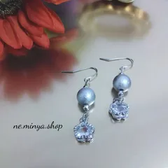 ♡ハンドメイドアクセサリー ブルーグレー コットンパール フラワー型ジルコニア ピアス♡030
