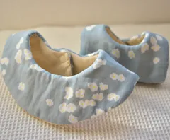 くすみブルー花柄×アイボリーのスタイ⭐︎2枚セット⭐︎