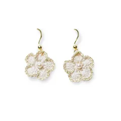 Blossom Golden Crochet Drop Pierce Light Grey 糸で編んだ ハンドメイド ピアス 花 かわいい