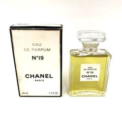 シャネルNo.19 オードゥ パルファム（ヴァポリザター） N°19 オードゥ パルファム ヴァポリザター(シャネル)の通販・口コミ