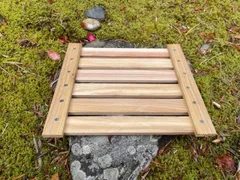 日本みつばち用 飼育箱 重箱式巣箱 養蜂 国産 杉材 シンプル  簡単 待ち箱用 すのこ