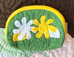 在庫一掃セール!!【正規品】コスメポーチ 　ガーデニア グリーン　 ハワイアンキルト ポーチ