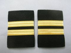 ▲筒型（ループ型）肩章▲黒フェルトｘ金線2本▲新品