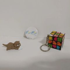 ピンポン　缶バッジ　ルービックキューブキーホルダー