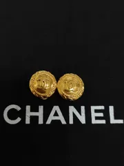 CHANEL シャネルの ヴィンテージ イヤリング